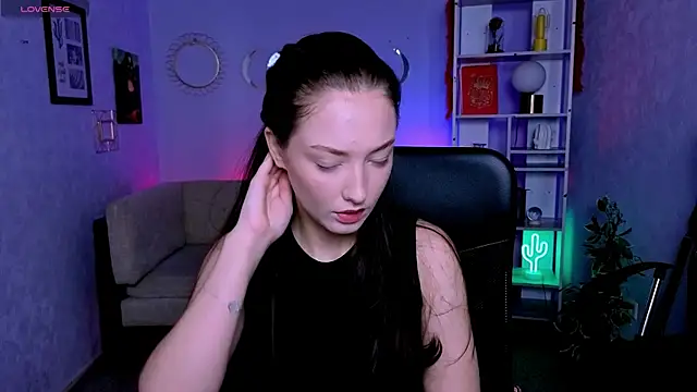 eva smiith  online show from 2, 6, 2026