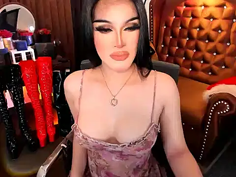 Snapshot of devongarcia chatting on 1, 10, 2025 devongarcia online show from 1, 10, 2025