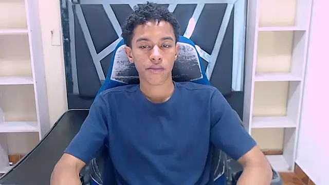 Snapshot of Rocco_Grey chatting on 24, 9, 2025 Rocco Grey online show from 24, 9, 2025