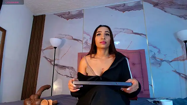 AlyaThompson online show from 19, 11, 2025