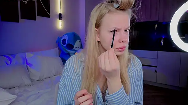 emilyshepar d online show from 7, 4, 2026