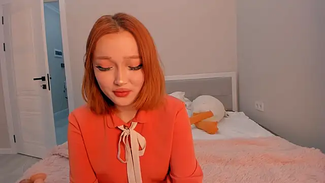 Snapshot of yuna_loon chatting on 1, 10, 2025 yuna loon online show from 1, 10, 2025