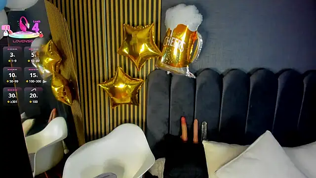 Snapshot of Gina_77 chatting on 3, 10, 2025 Gina 77 online show from 3, 10, 2025
