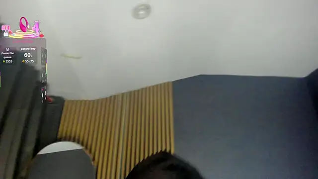Snapshot of Gina_77 chatting on 15, 10, 2025 Gina 77 online show from 15, 10, 2025