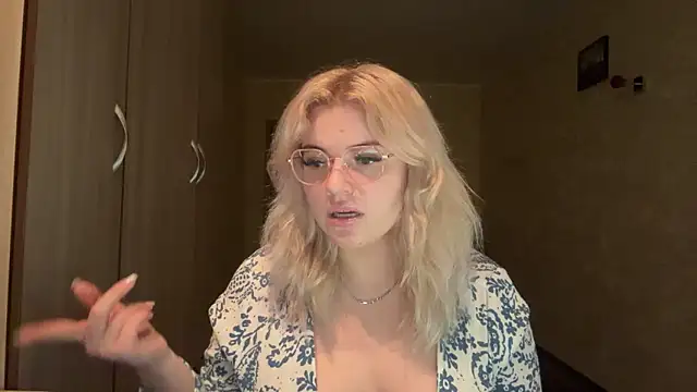 sunshinyflash online show from 11, 11, 2025