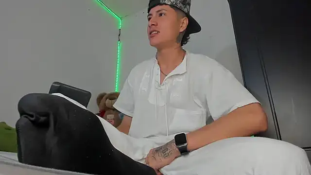 Snapshot of Mateo_Escobar chatting on 29, 11, 2025 Mateo Escobar online show from 29, 11, 2025