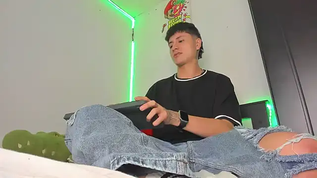 Snapshot of Mateo_Escobar chatting on 10, 1, 2026 Mateo Escobar online show from 10, 1, 2026