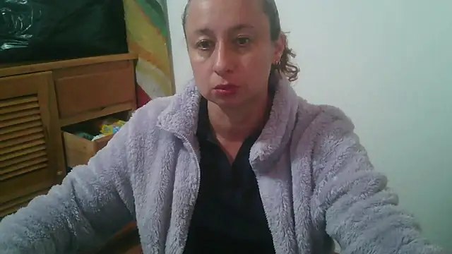 Snapshot of Milf_Valeria chatting on 26, 5, 2026 Milf Valeria online show from 26, 5, 2026