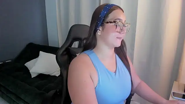 Kyleighc online show from 13, 4, 2026