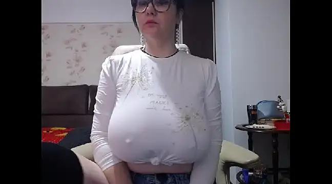 Snapshot of Mary_x chatting on 11, 2, 2025 Mary x online show from 11, 2, 2025