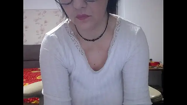 Snapshot of Mary_x chatting on 12, 11, 2025 Mary x online show from 12, 11, 2025