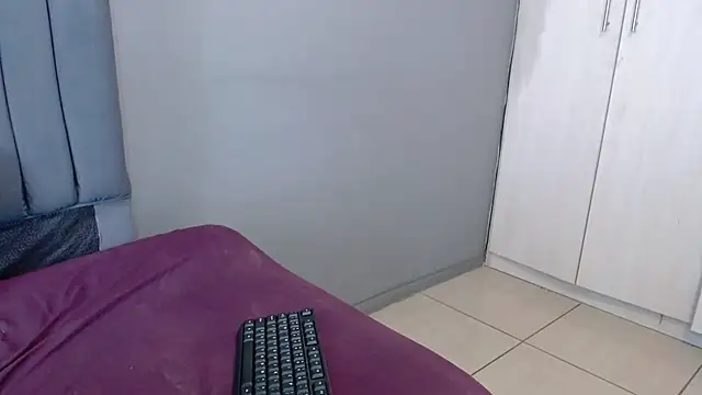 ChubbyBuddyxXx online show from 30, 11, 2025