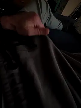 Snapshot of G-boy40 chatting on 11, 11, 2025 G-boy40 online show from 11, 11, 2025