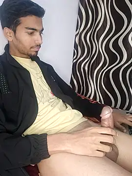 Snapshot of Sweetfucker_ chatting on 17, 11, 2025 Sweetfucker online show from 17, 11, 2025