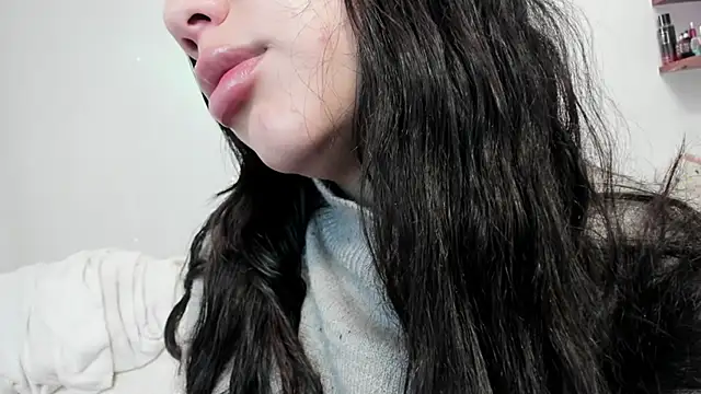 Snapshot of snow_doll chatting on 24, 10, 2025 snow doll online show from 24, 10, 2025