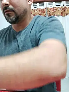 Bradd 32 online show from 10, 11, 2025