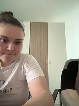 FemmeAffair online show from 5, 2, 2026