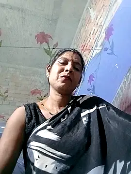 Snapshot of Savita992 chatting on 2, 3, 2026 Savita992 online show from 2, 3, 2026