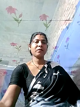 Snapshot of Savita992 chatting on 11, 3, 2026 Savita992 online show from 11, 3, 2026