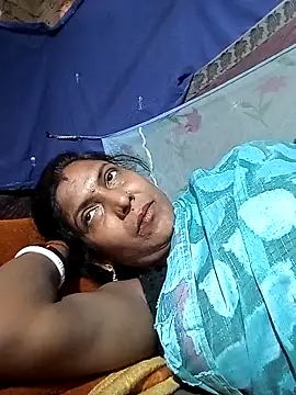 Snapshot of Savita992 chatting on 12, 3, 2026 Savita992 online show from 12, 3, 2026