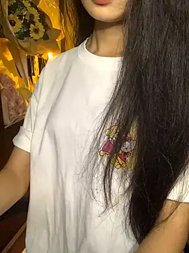 Nhinhi18 online show from 10, 11, 2025