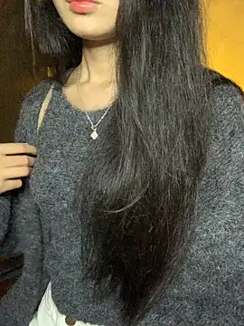 Nhinhi18 online show from 12, 11, 2025