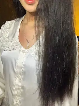 Nhinhi18 online show from 25, 2, 2026