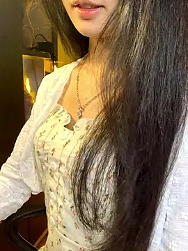 Nhinhi18 online show from 24, 3, 2026