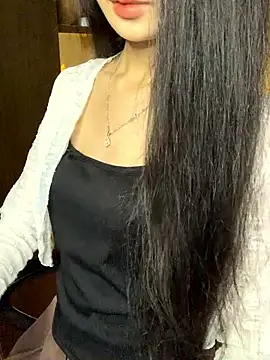 Snapshot of Nhinhi18 chatting on 7, 6, 2026 Nhinhi18 online show from 7, 6, 2026