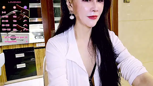 Snapshot of xinxinbabe chatting on 23, 11, 2025 xinxinbabe online show from 23, 11, 2025