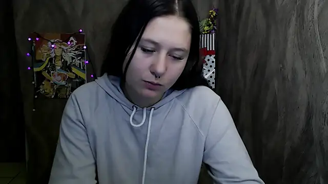 Snapshot of Linda_S_ chatting on 14, 11, 2025 Linda S online show from 14, 11, 2025