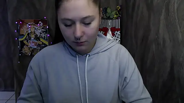 Snapshot of Linda_S_ chatting on 19, 11, 2025 Linda S online show from 19, 11, 2025