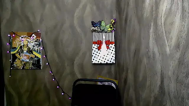 Snapshot of Linda_S_ chatting on 2, 12, 2025 Linda S online show from 2, 12, 2025