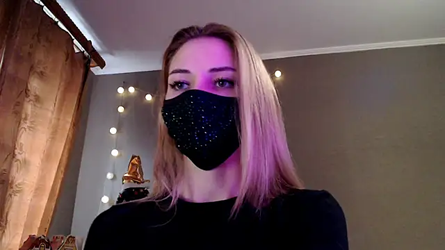 Snapshot of Iris_lave chatting on 22, 12, 2025 Iris lave online show from 22, 12, 2025