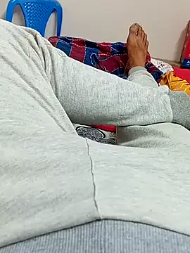 Snapshot of hackyourpussy@xh chatting on 13, 11, 2025 hackyourpussyxh online show from 13, 11, 2025