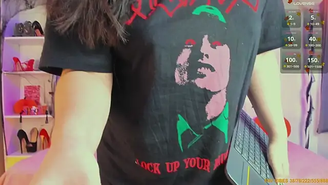 Snapshot of naughty_fun_room chatting on 15, 10, 2025 naughty fun room online show from 15, 10, 2025