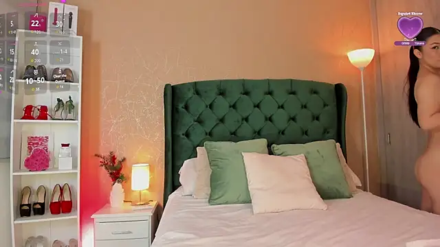 Snapshot of naughty_fun_room chatting on 25, 11, 2025 naughty fun room online show from 25, 11, 2025