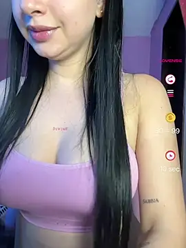 Snapshot of lucy_grey25 chatting on 11, 7, 2026 lucy grey25 online show from 11, 7, 2026