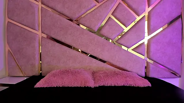 Zafiro claire online show from 21, 10, 2025