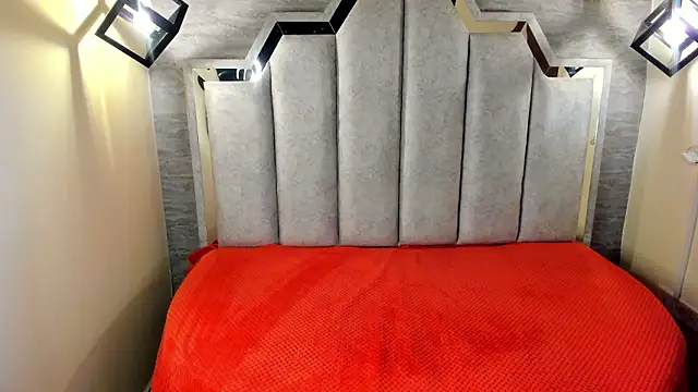 Zafiro claire online show from 26, 2, 2026