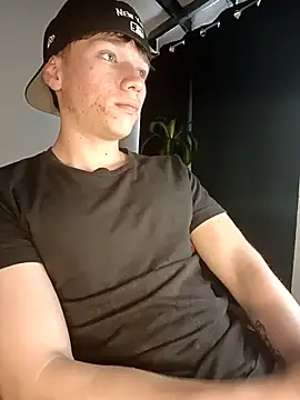 Logan sixxer online show from 25, 9, 2025