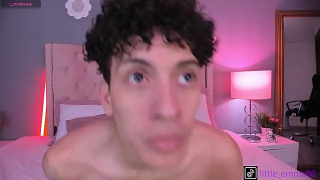 Snapshot of Joe_And_Emma chatting on 15, 10, 2025 Joe And Emma online show from 15, 10, 2025