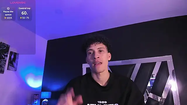 Snapshot of Joe_And_Emma chatting on 24, 10, 2025 Joe And Emma online show from 24, 10, 2025