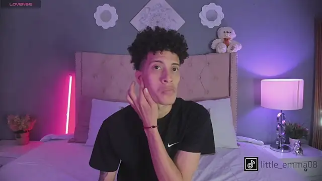 Snapshot of Joe_And_Emma chatting on 25, 10, 2025 Joe And Emma online show from 25, 10, 2025