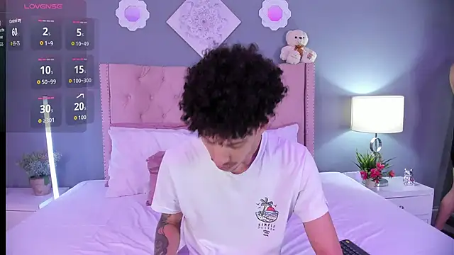 Snapshot of Joe_And_Emma chatting on 27, 11, 2025 Joe And Emma online show from 27, 11, 2025