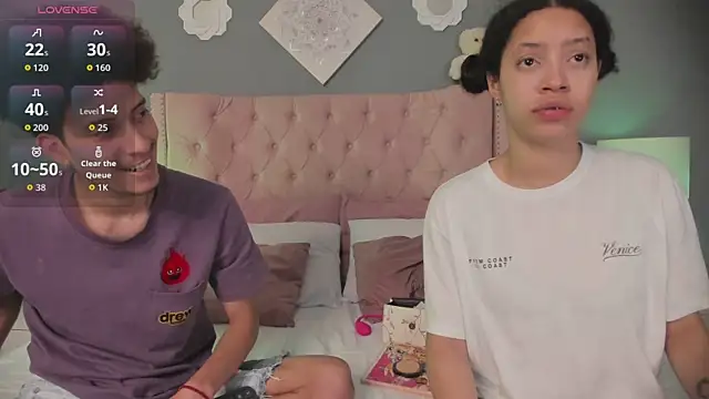 Snapshot of Joe_And_Emma chatting on 30, 11, 2025 Joe And Emma online show from 30, 11, 2025