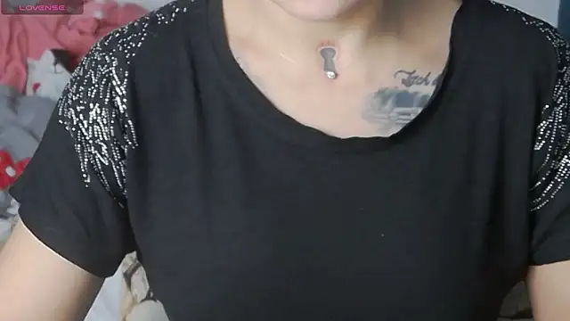 Snapshot of KatyNolann chatting on 17, 10, 2025 KatyNolann online show from 17, 10, 2025
