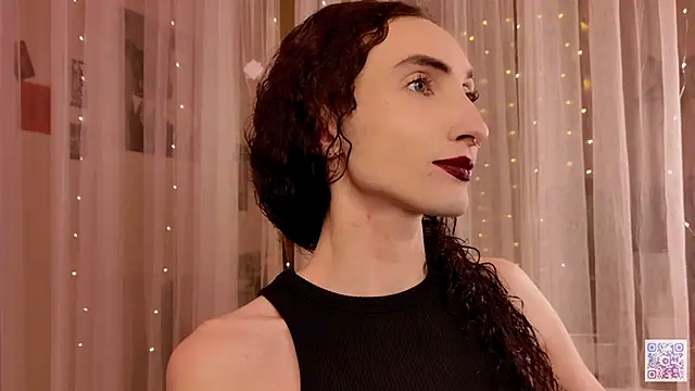 Snapshot of Queen_of_tease chatting on 18, 11, 2025 Queen of tease online show from 18, 11, 2025