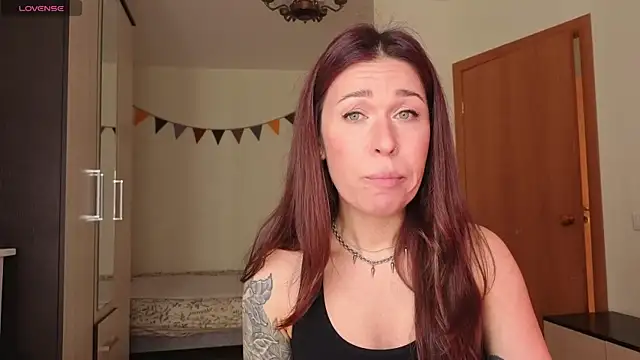 ReginaFoXXXy online show from 27, 4, 2026