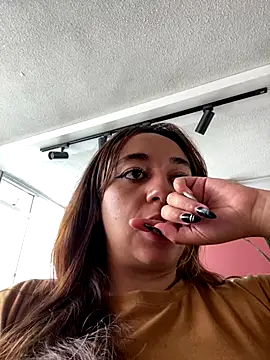 LuPink  online show from 10, 10, 2025